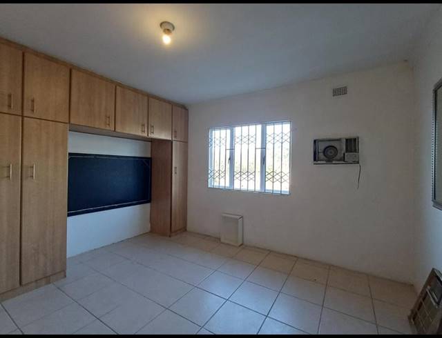 3 BEDROOM HOUSE FOR SALE IN NEWLANDS EAST